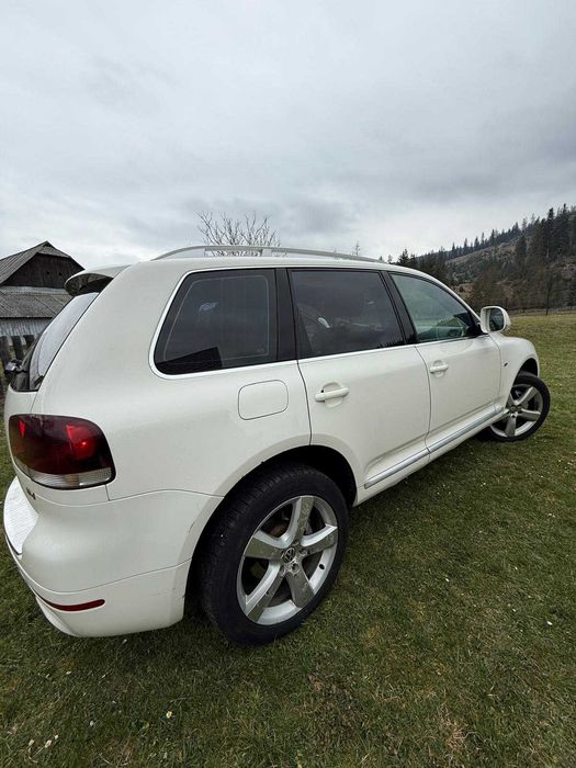 Volkswagen Touareg 3.0 TDI • 2010 • Automat • 4x4 • Шкіра • Не пневмо