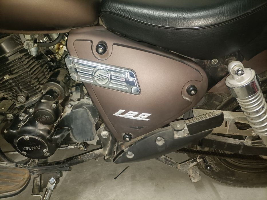 Keeway Superlight 125