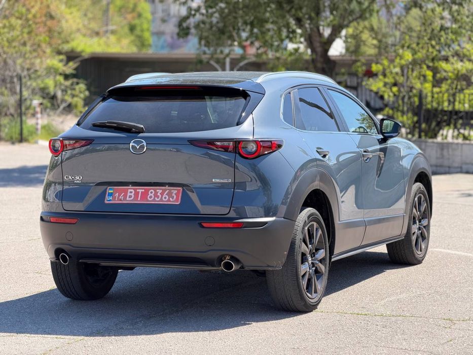Mazda cx30 carbon edition 24 год