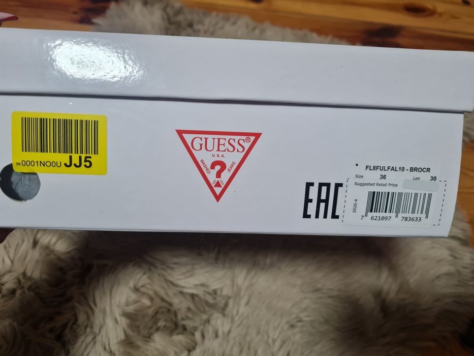 Guess buty botki kowbojki sygnowane czarne r. 36 stylowe i eleganckie