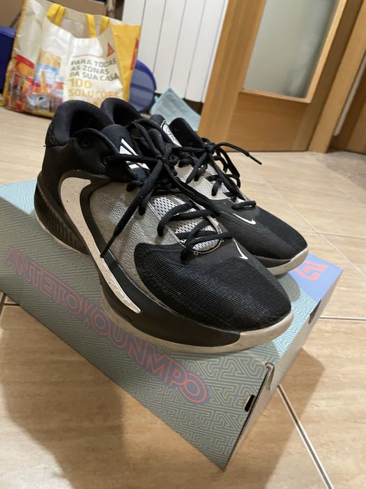 Ténis de basket. Zoom freak 4 pouco usadas