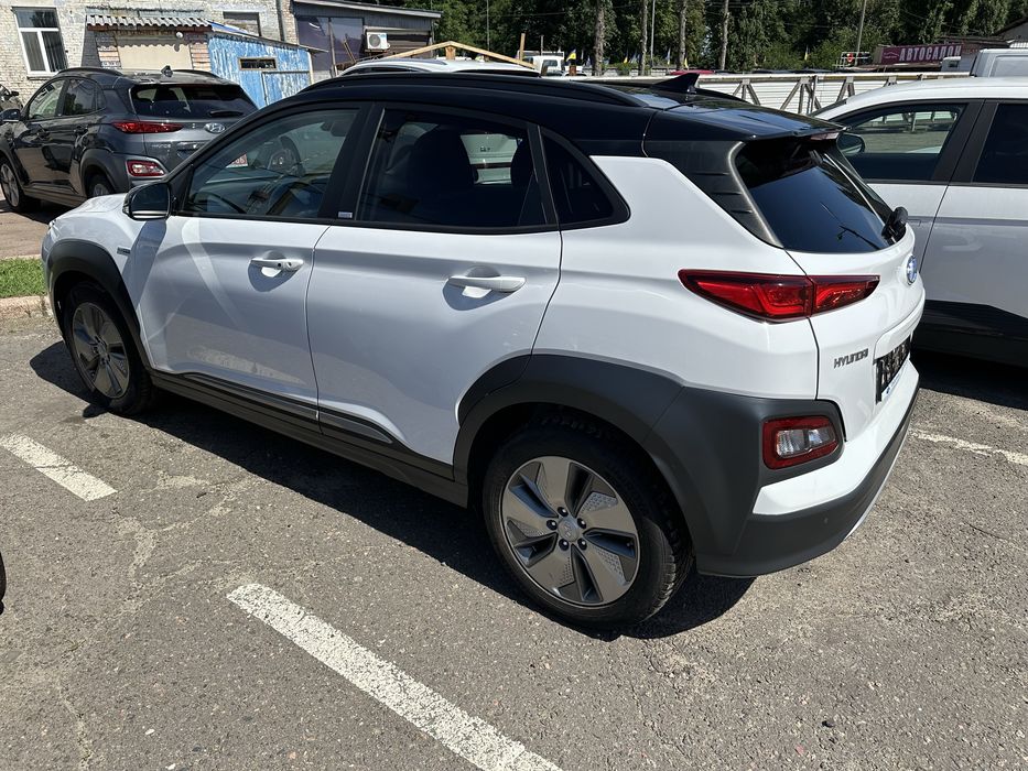 Хундай кона ціла на офіційній гарантіі