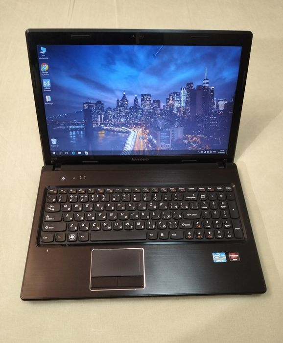 Lenovo _intel Core i5/ram 8/две видеокарты/батарея 1 час