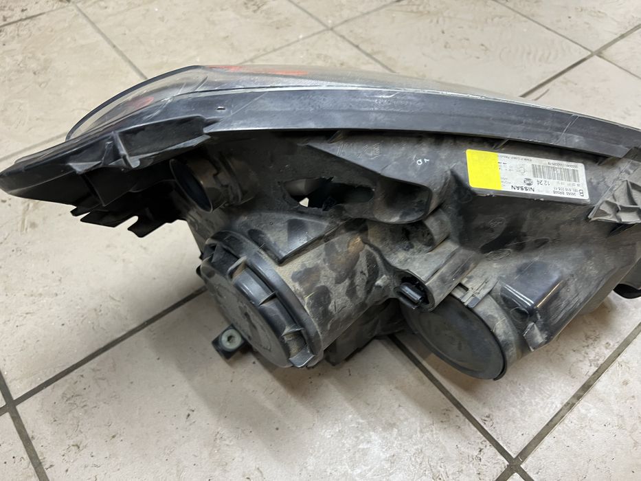 Фара права nissan qashqai рестайлінг на запчасти або під реставрацію