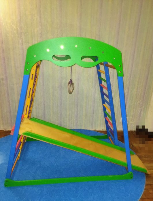 Детский спортивный комплекс с горкой