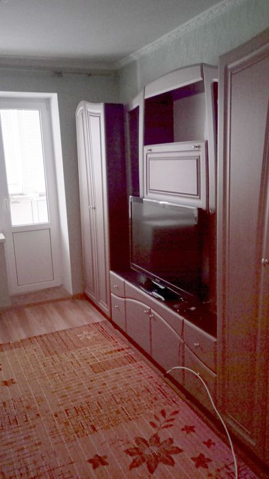 Велика трикімнатна квартира район Сільхозтехніка