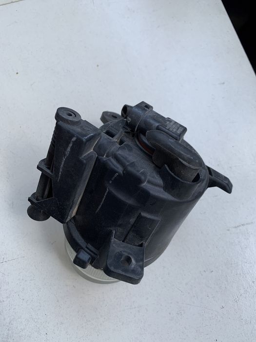 Farol nevoeiro Audi A4 2010