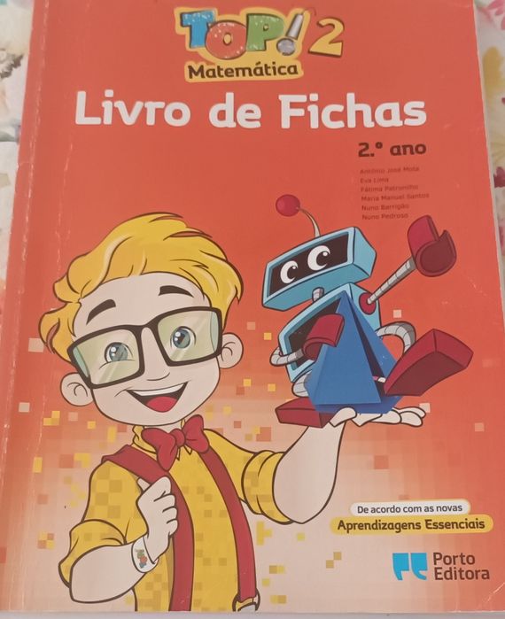 Livro de fichas e materiais Top Matemática 2o ano