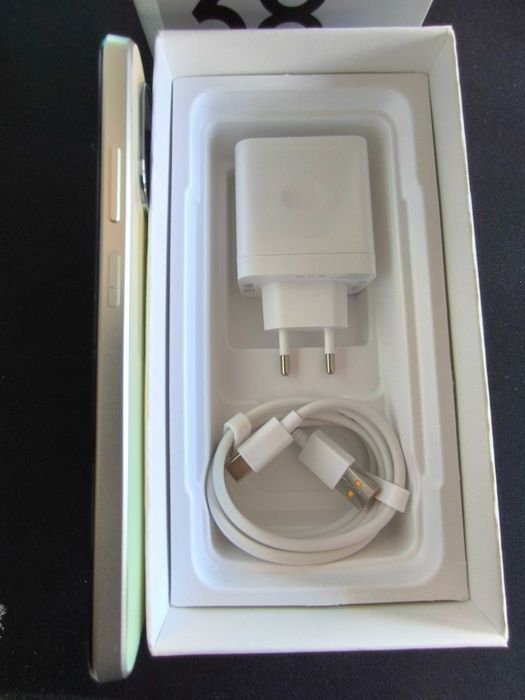 Oppo A38 de 128GB como novo