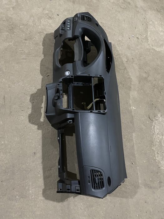 Панель торпеда до Nissan Leaf Ніссан Ліф 11-17