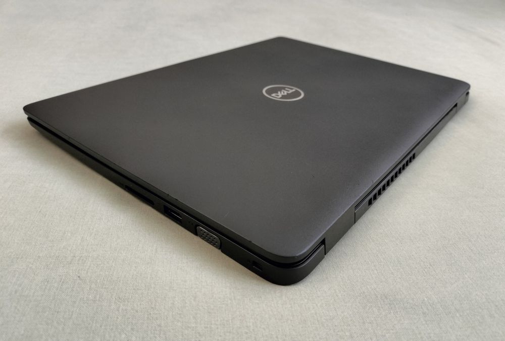 Dell  3400_i5_8gen/ram 8/SSD 128 gb