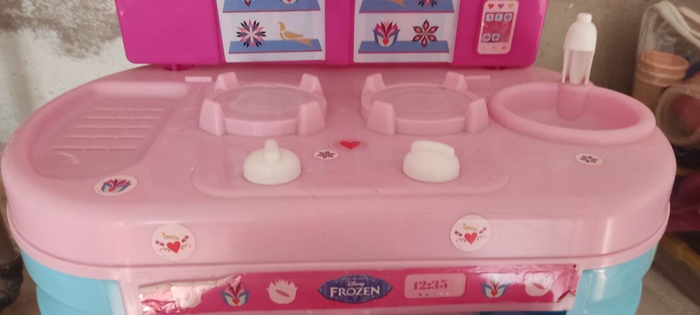 Oportunidade! Cozinha Frozen c acessórios
