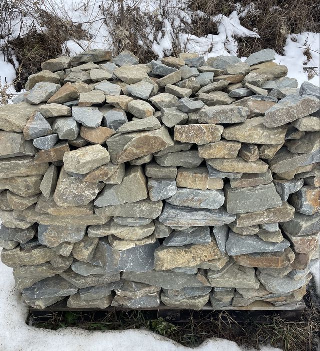 Природний Камінь Бутовий Пісковик 1т на палеті