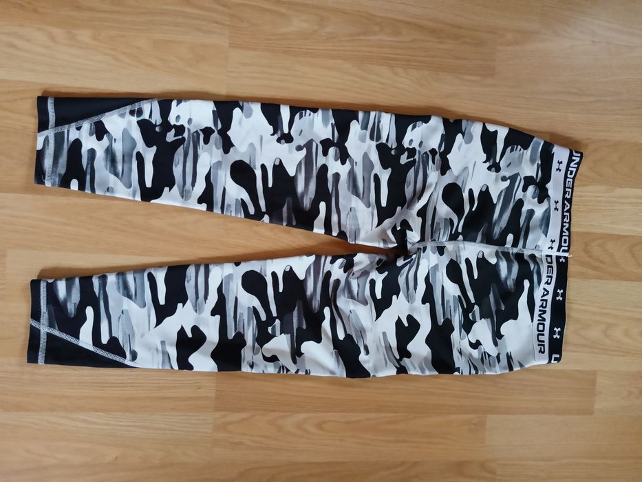 Трендові жіночі спортивні легінси, лосіни Under Armour