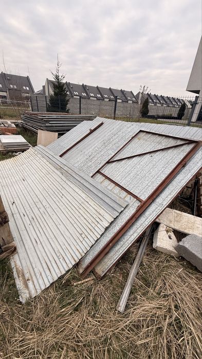 Sprzedam używany garaż