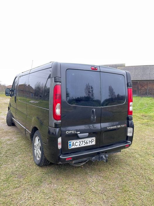 Продам Opel Vivaro 2.5 дизель
