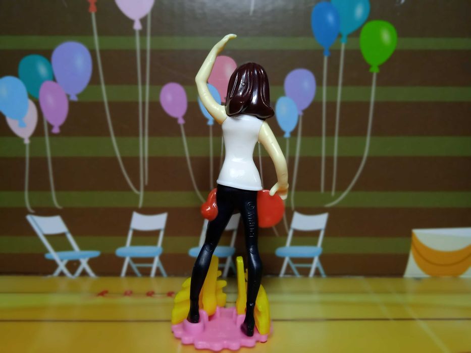 Фигурка Барби из коллекций киндер