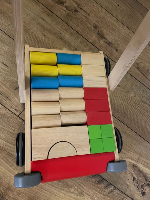 Chodzik pchacz plantoys z klockami