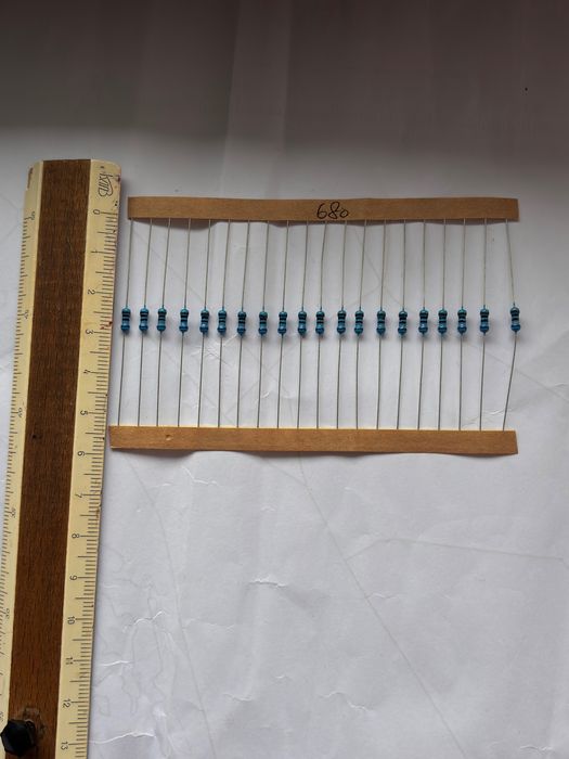 Набір резисторів 600 штук в боксі