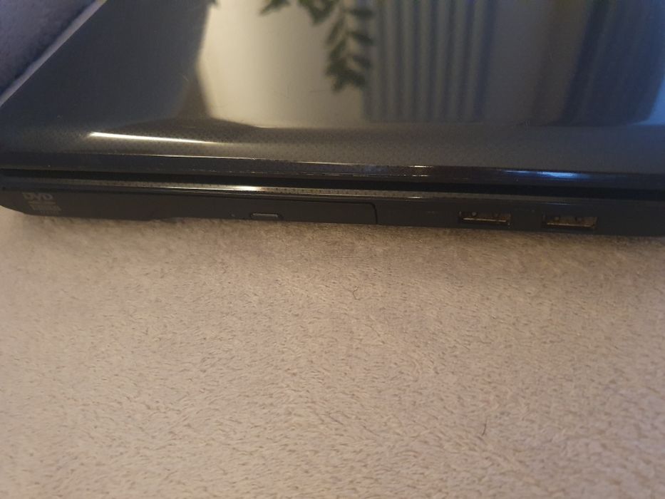 Laptop,komputer Asus Altec SRS używany