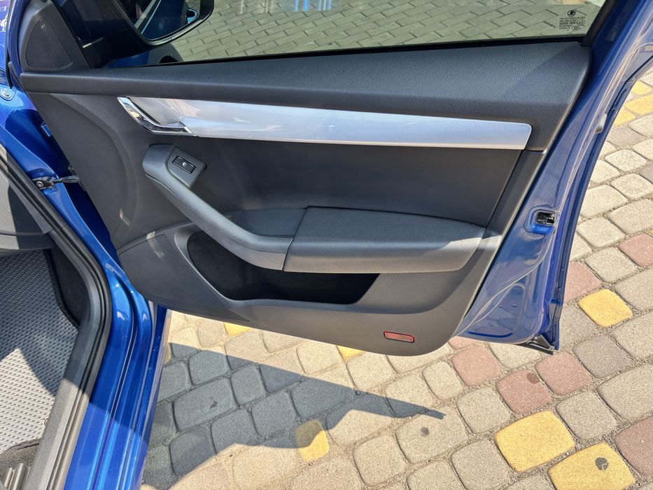 Продам Skoda Octavia A7 • 2013 рік • 1.6 TDI • Дизель • Універсал