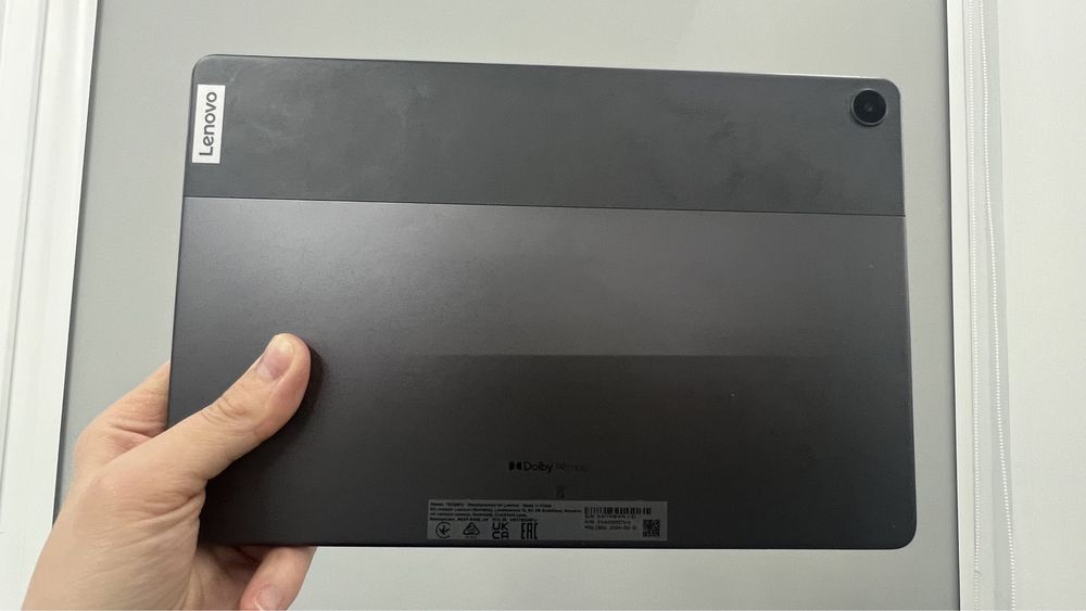 Планшет Lenovo tab M10