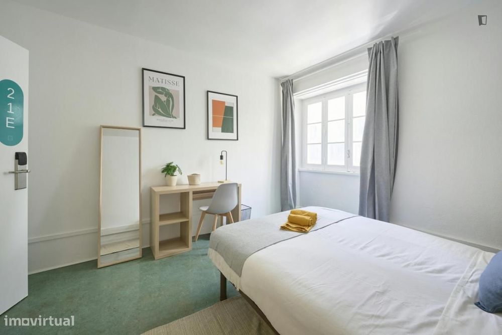 Quarto - localizado em Avenida da Liberdade Lisbon