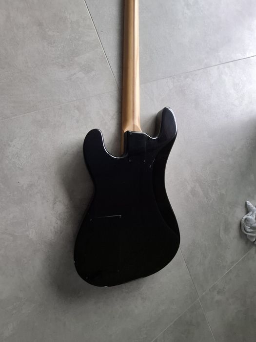 Gitara basowa Mayones rok 1992