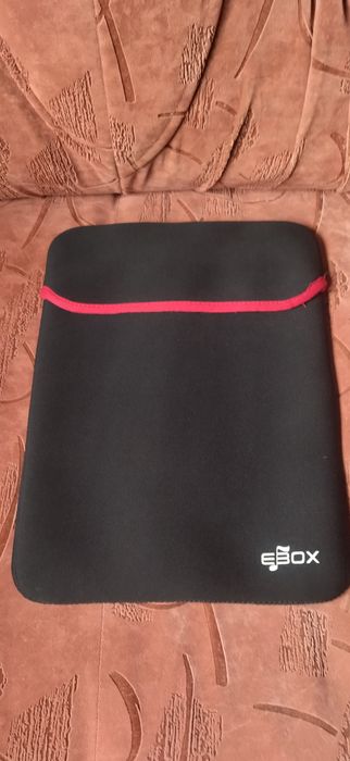 Сумка та чохол для ноутбука.