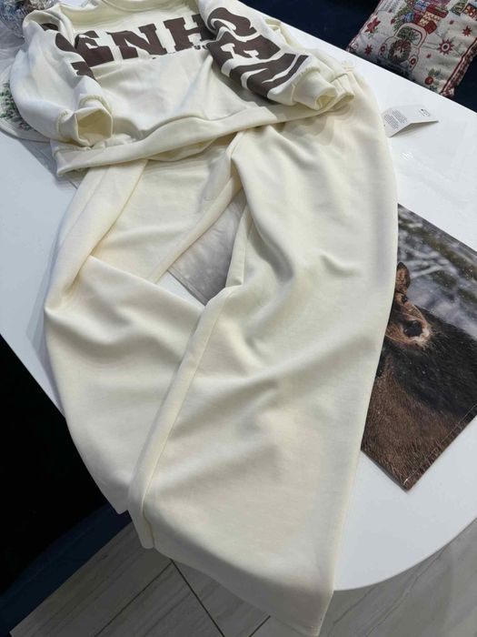 Nowy dres dwuczęściowy rozmiar L / XL
