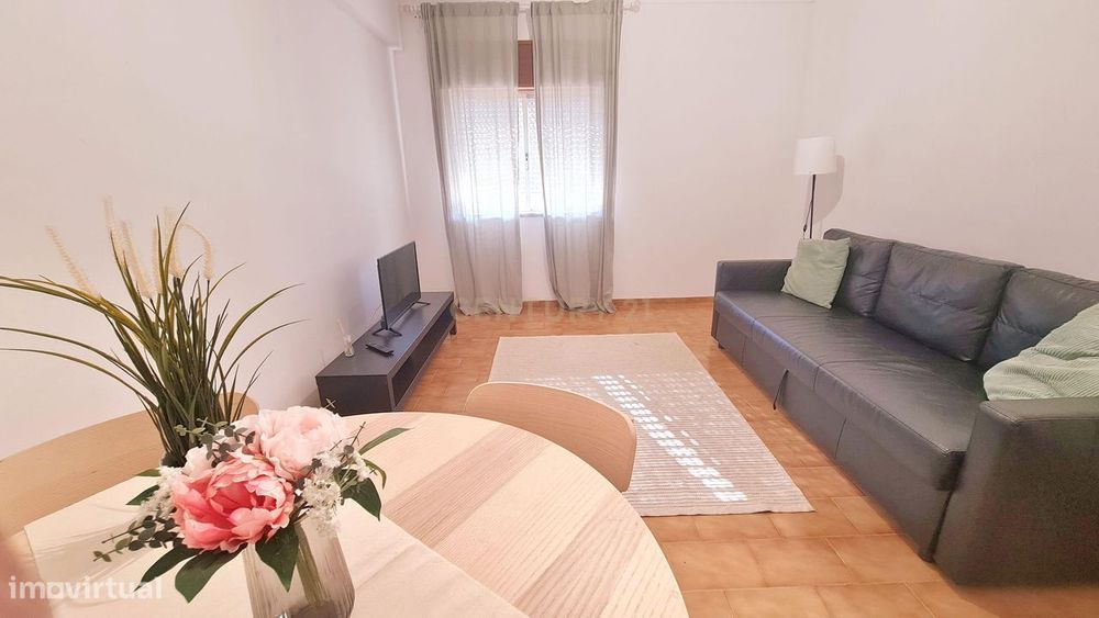 Apartamento T3, com Terraço, a 50m do Aqua Portimão