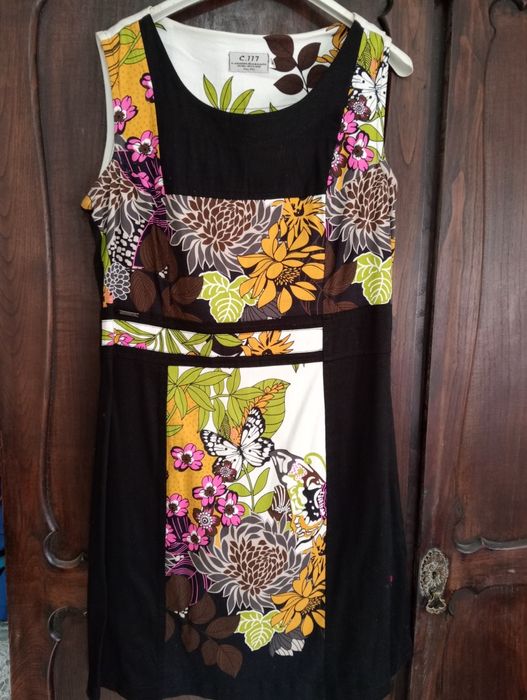 Vários Vestidos diferentes