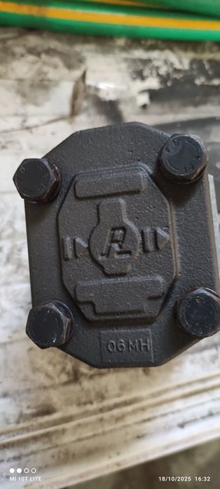 Bomba hidráulica nova