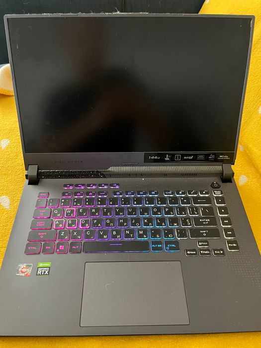Laptop asus rog strix g15