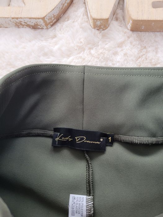 Leginsy prążek Lady drama khaki 1