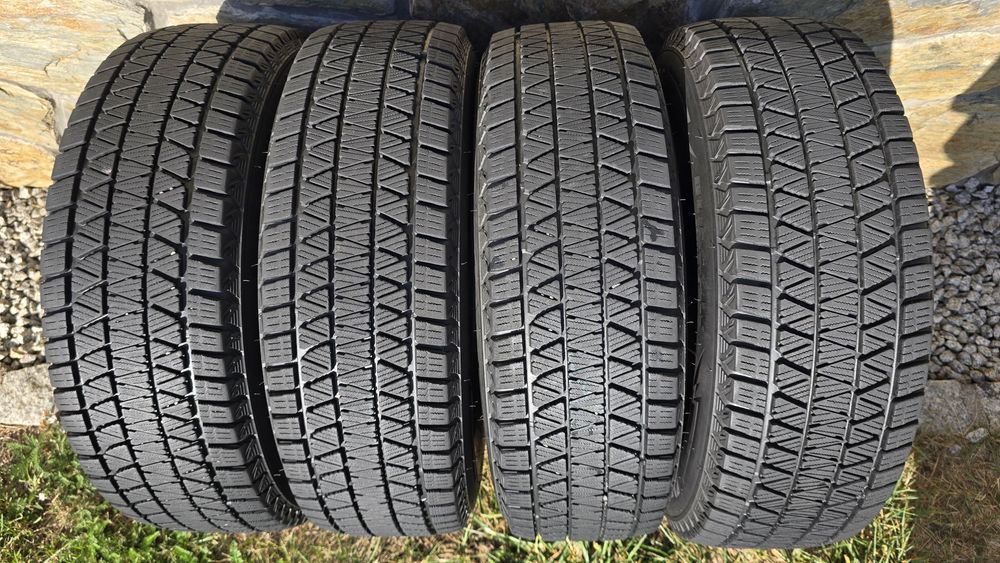 Opony Zimowe Bridgestone Blizzak DM-V3 215/70 R16 SUV – Bieżnik do ~8.9mm