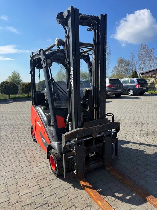 Вилковий навантажувач Linde H20T газ, Triplex 5.45 м, бічне зміщення, позиціонер вил, 2017 рік