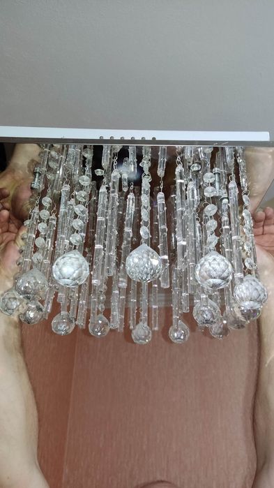 Люстра у вигляді серця