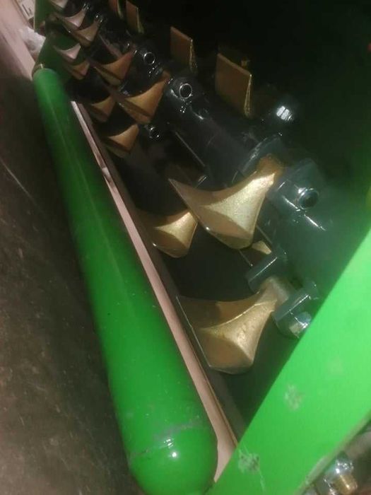 Triturador de martelos de 1.55 de trabalho , Novo