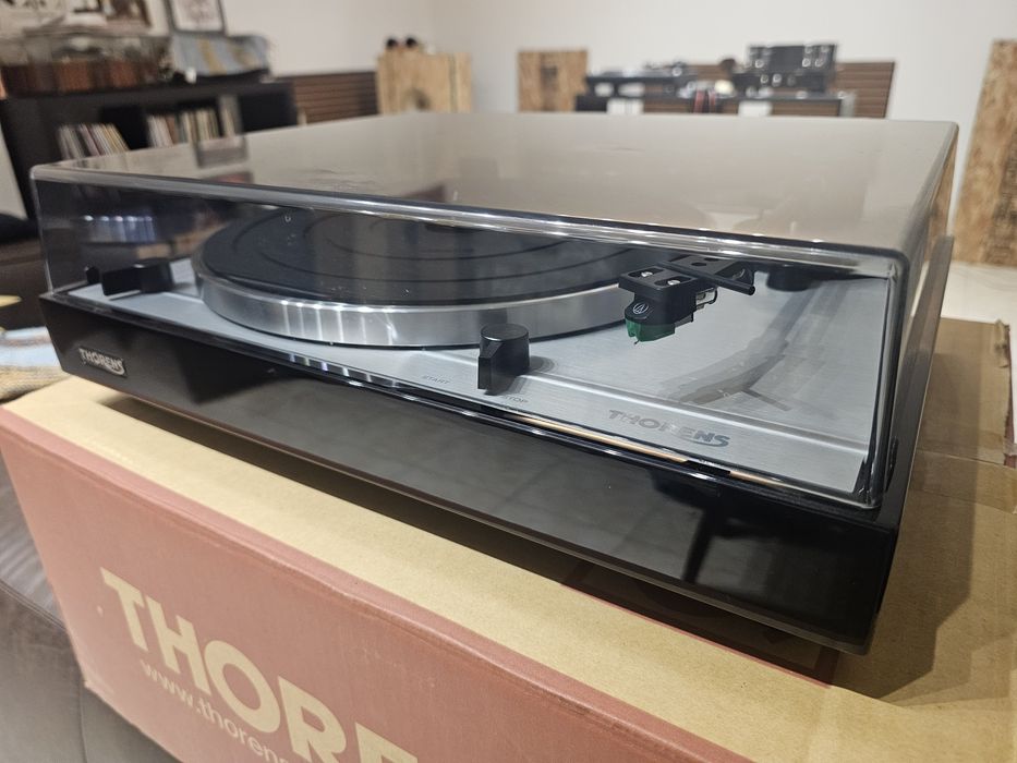 Gira Discos Thorens TD 402 DD Direct Drive