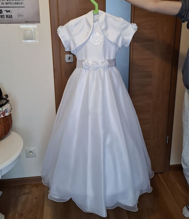 sukienka komunijna w komplecie z bolerkiem