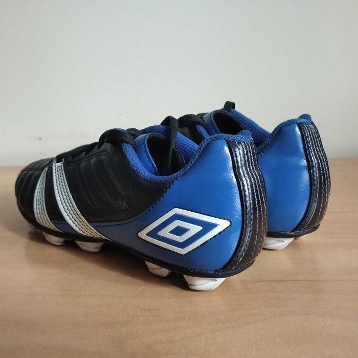 Buty piłkarskie lanki UMBRO Corsica Engage Fg roz.eu-35