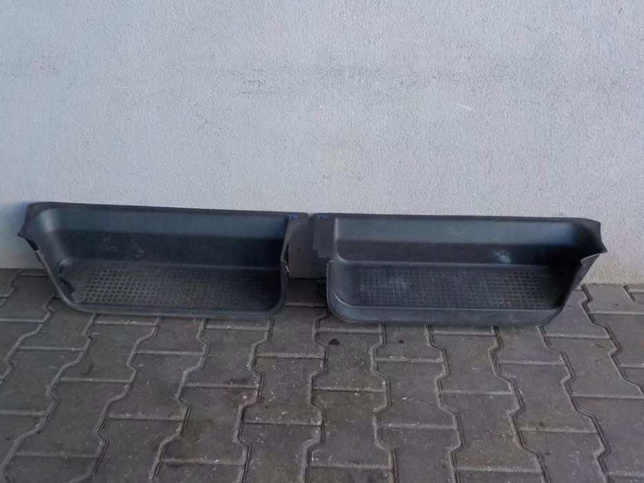 VW T4 PRÓG STOPIEŃ DRZWI PRAWYCH LEWYCH PRZEDNICH CZARNE