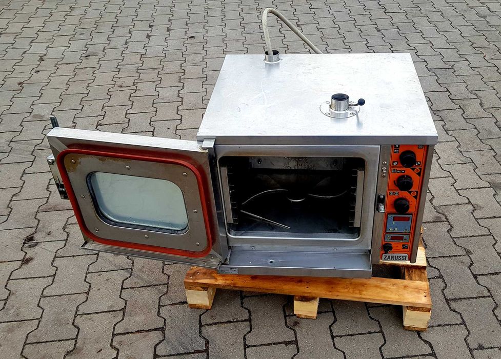 Piec konwekcyjno parowy ZANUSSI