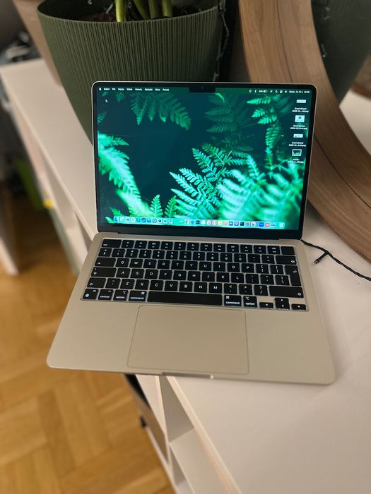 MacBook Air M2 (2022) – 16 GB RAM / 512 GB SSD
