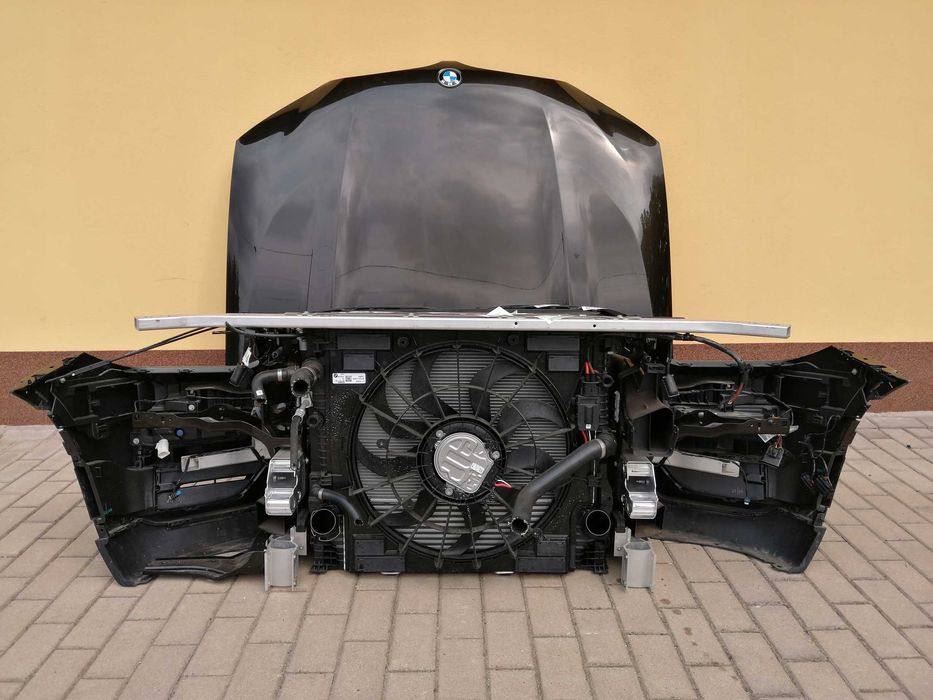 Бампер запчастини з Польщі в Україну під замовлення б/в нові