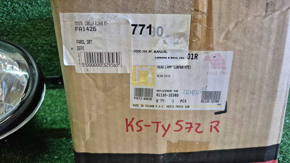 Otica Farol Direito Toyota Corolla E11 Hatchback 1997 a 2000 Ref. KS.TY572R NOVO