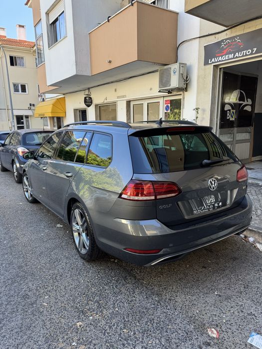 Aluguer de carro / VW GOLF SW
