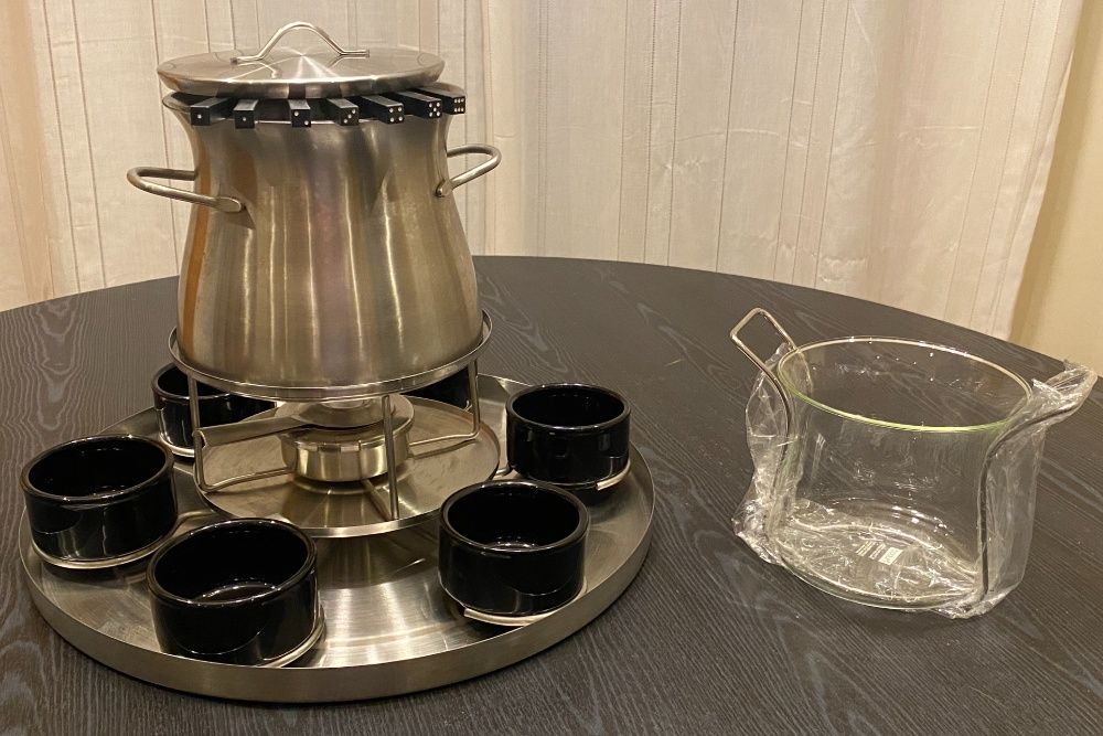 Fongafale Fondue da Bodum completo com base giratória e taças