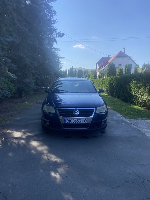 Продається пасат В6 не розмитнений